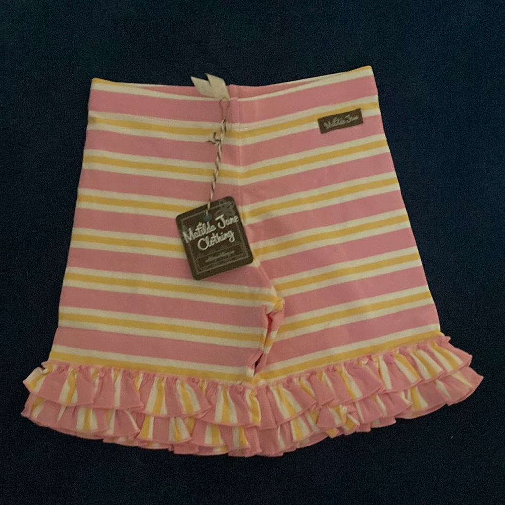 NWT MJ ruffle shorties- 10